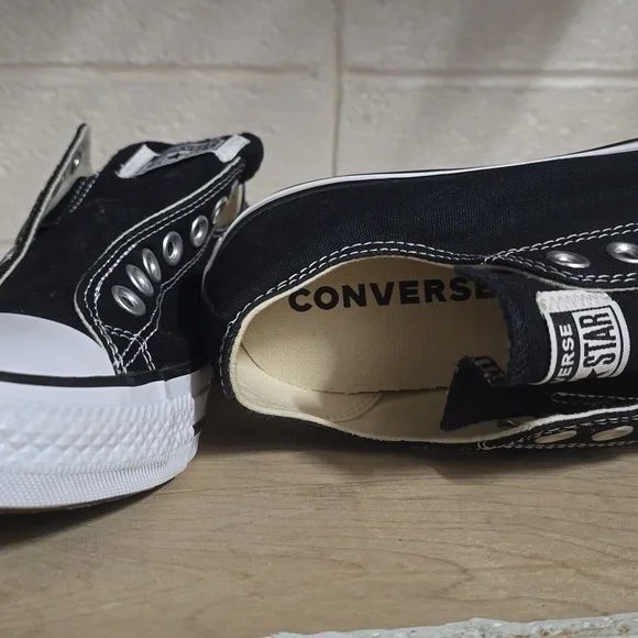 Converse Black and White Slip-On Shoes New No Tags Or Box - Picture 3 of 5